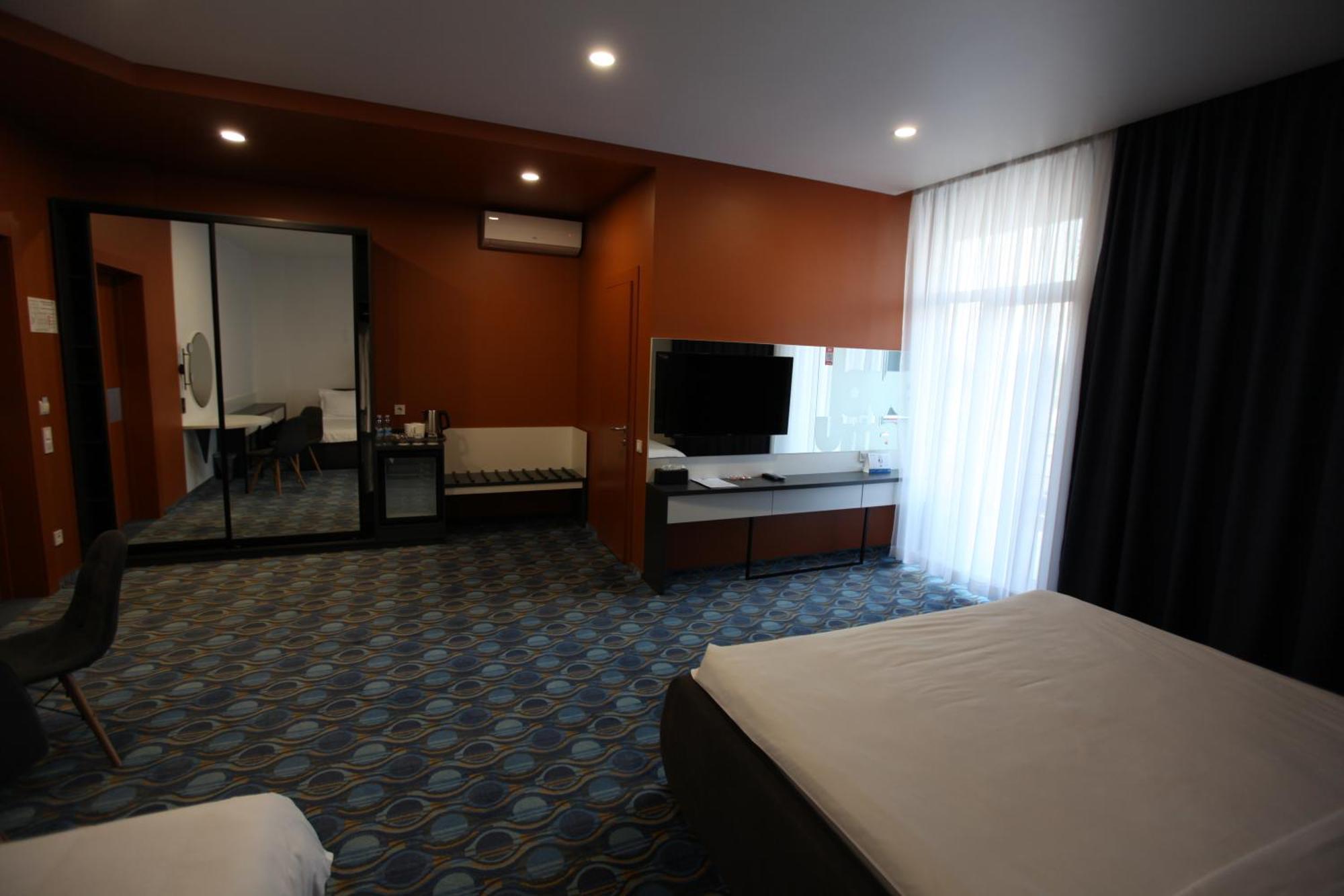 Lomo Hotel 우만 외부 사진